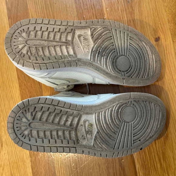 Jordan 1 High Zoom Air CMFT Sail/Pearl White -(Woman's 8) - Picture 5 of 9